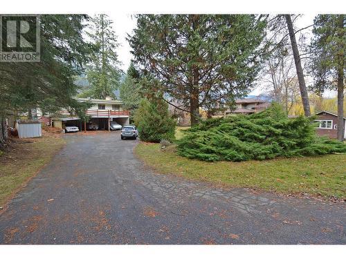 2245 Bealby Road, Nelson, BC - Outdoor