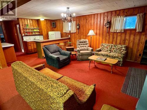 2245 Bealby Road, Nelson, BC - Indoor Photo Showing Living Room