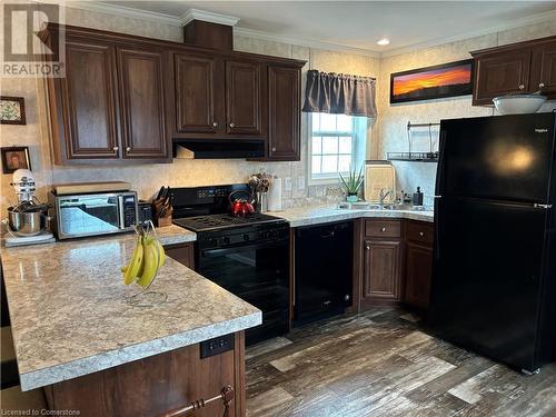 1085 10Th Concession Road, Flamborough, ON - Indoor Photo Showing Kitchen With Double Sink