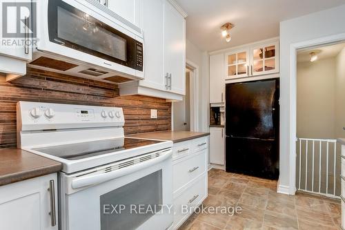 528 Penhill Avenue, Ottawa, ON - Indoor Photo Showing Kitchen