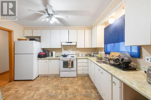 1 - 2628 Don Street, Ottawa, ON - Indoor Photo Showing Kitchen