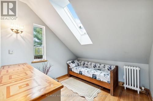 28 Queen Mary Street, Ottawa, ON - Indoor Photo Showing Bedroom