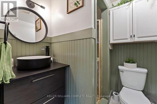 23 John Street, Welland (768 - Welland Downtown), ON - Indoor Photo Showing Bathroom