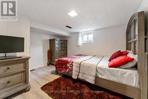 23 John Street, Welland (768 - Welland Downtown), ON - Indoor Photo Showing Bedroom