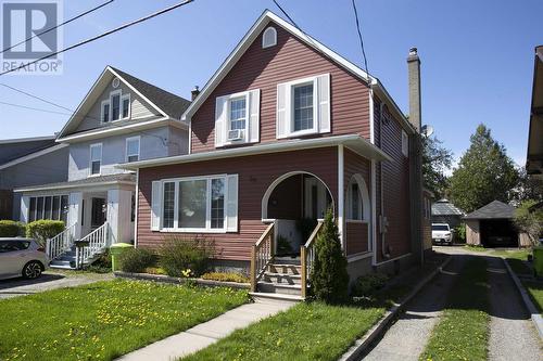 58 Wemyss St, Sault Ste. Marie, ON - Outdoor With Facade