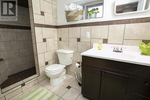 58 Wemyss St, Sault Ste. Marie, ON - Indoor Photo Showing Bathroom