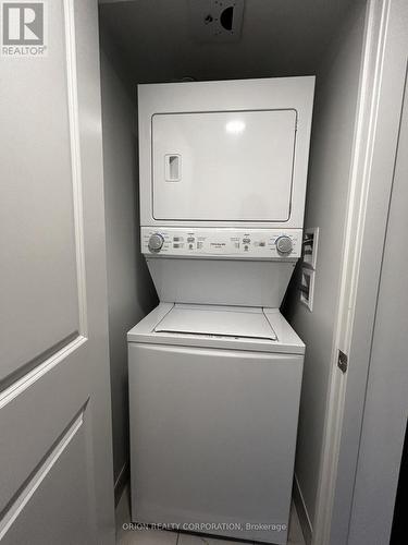 315 - 1435 Celebration Drive, Pickering, ON - Indoor Photo Showing Laundry Room