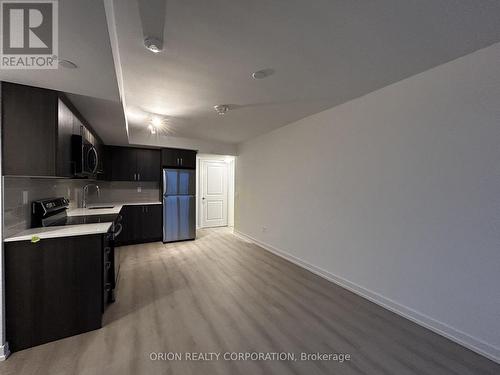 315 - 1435 Celebration Drive, Pickering, ON - Indoor Photo Showing Kitchen