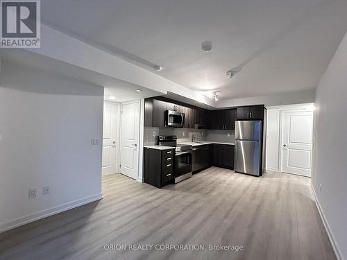 315 - 1435 Celebration Drive, Pickering, ON - Indoor Photo Showing Kitchen