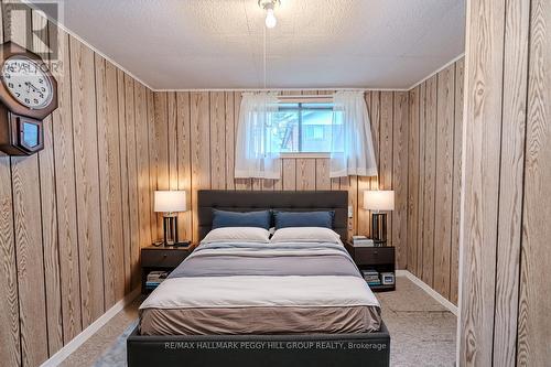 18 Calverley Street, Orillia, ON - Indoor Photo Showing Bedroom