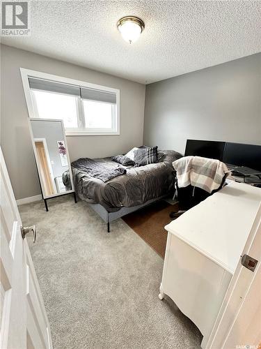 602 Brimacombe Drive, Weyburn, SK - Indoor Photo Showing Bedroom