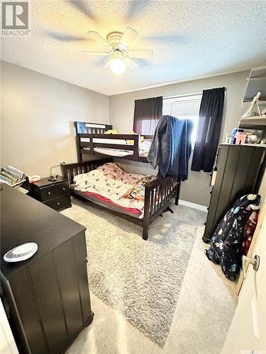 602 Brimacombe Drive, Weyburn, SK - Indoor