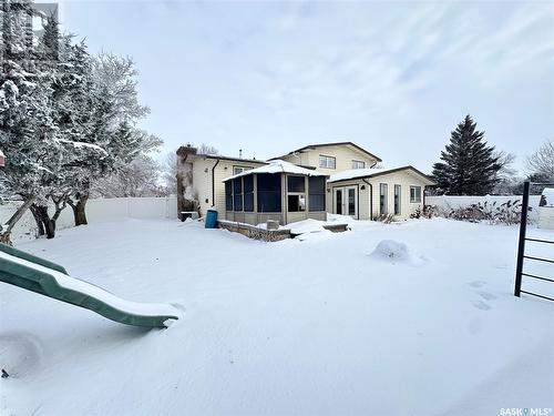 602 Brimacombe Drive, Weyburn, SK - Outdoor