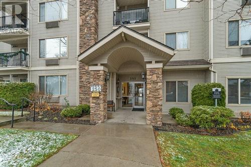 250 Dougall Road N Unit# 309, Kelowna, BC - Outdoor With Facade