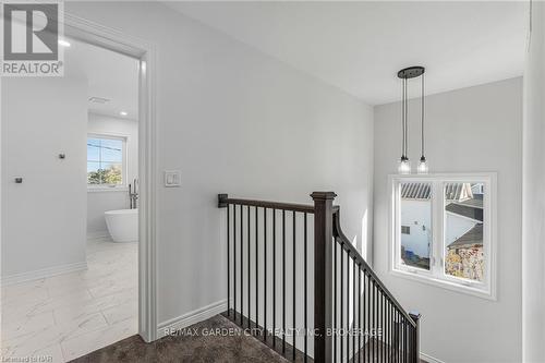 25 Haight Street, St. Catharines (455 - Secord Woods), ON - Indoor Photo Showing Other Room