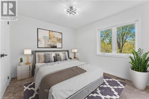 25 Haight Street, St. Catharines (455 - Secord Woods), ON - Indoor Photo Showing Bedroom