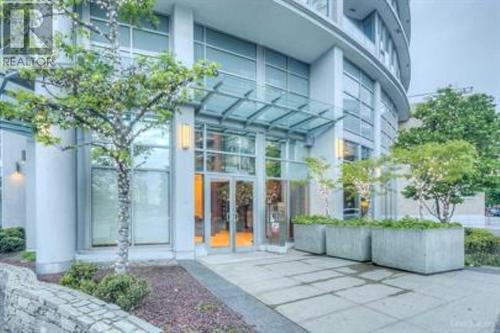 506 689 Abbott Street, Vancouver, BC - Outdoor