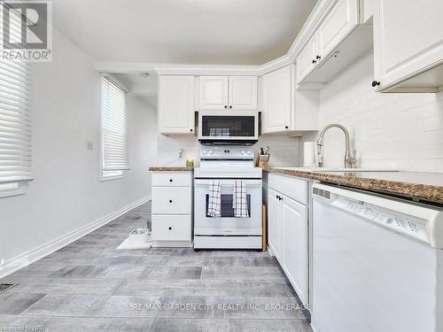 43 St George Street, St. Catharines, ON - Indoor Photo Showing Kitchen