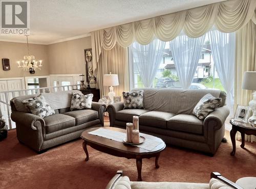 100 Meldrum Street, Kitimat, BC - Indoor Photo Showing Living Room