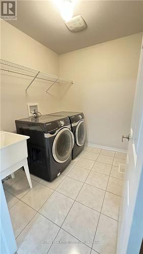 32 Gibbs Road, Brampton, ON - Indoor Photo Showing Laundry Room