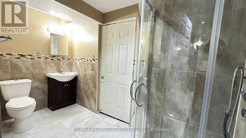 32 Gibbs Road, Brampton, ON - Indoor Photo Showing Bathroom