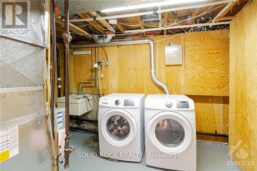 16 Shouldice Crescent, Ottawa, ON - Indoor Photo Showing Laundry Room