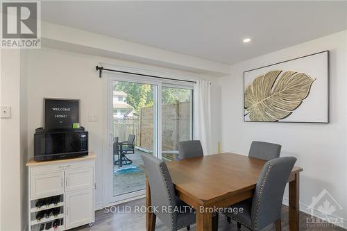 16 Shouldice Crescent, Ottawa, ON - Indoor Photo Showing Dining Room