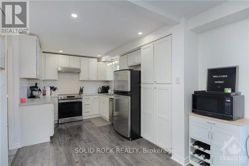 16 Shouldice Crescent, Ottawa, ON - Indoor Photo Showing Kitchen With Stainless Steel Kitchen