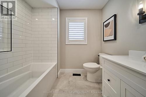 24 Rainbow Crescent, Whitby, ON - Indoor Photo Showing Bathroom