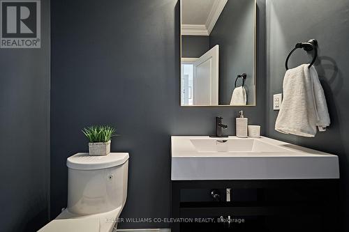 24 Rainbow Crescent, Whitby, ON - Indoor Photo Showing Bathroom