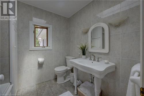 main floor 4pc bathroom - 1164 Brantford Highway, Cambridge, ON - Indoor Photo Showing Bathroom