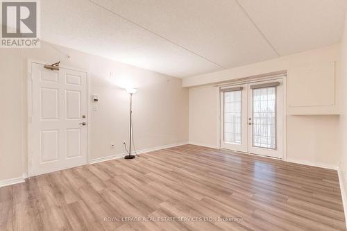 306 - 1460 Bishops Gate, Oakville, ON - Indoor Photo Showing Other Room