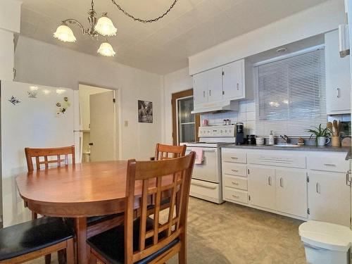 Kitchen - 190  - 194 Rue St-Alphonse S., Thetford Mines, QC - Indoor