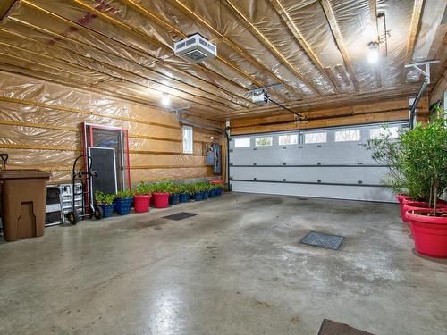 Garage - 1023 Ch. Du Chenal-Du-Moine, Sainte-Anne-De-Sorel, QC - Indoor Photo Showing Garage