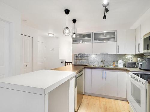 Cuisine - 1011 Rue De L'Église, Montréal (Verdun/Île-Des-Soeurs), QC - Indoor Photo Showing Kitchen With Double Sink