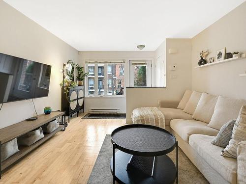 Salon - 1011 Rue De L'Église, Montréal (Verdun/Île-Des-Soeurs), QC - Indoor Photo Showing Living Room