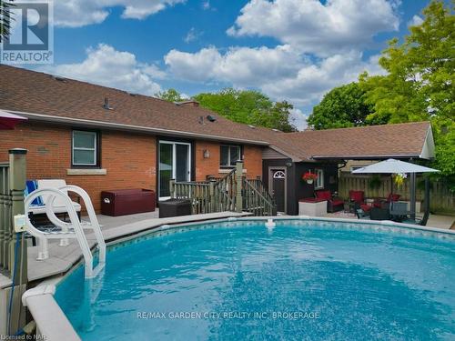 3480 Callan Street, Niagara Falls, ON - Outdoor With In Ground Pool