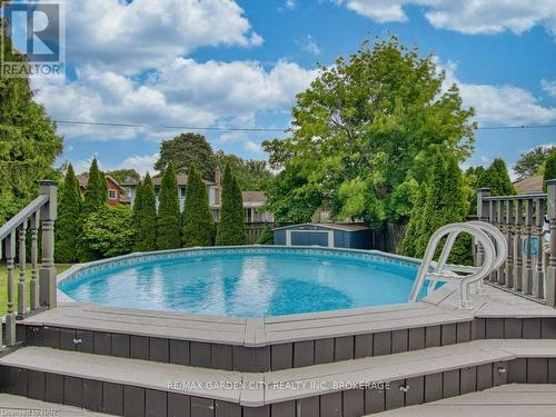 3480 Callan Street, Niagara Falls, ON - Outdoor With Above Ground Pool