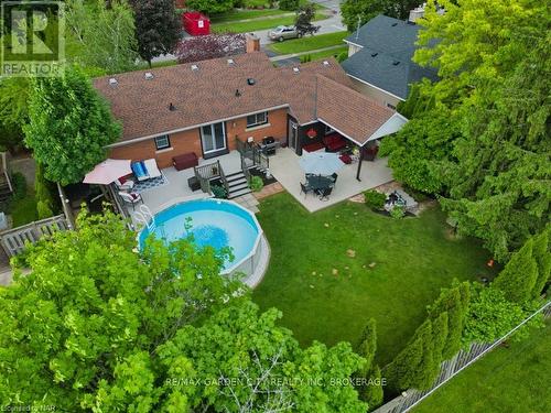 3480 Callan Street, Niagara Falls, ON - Outdoor With Above Ground Pool