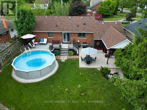 3480 Callan Street, Niagara Falls, ON - Outdoor With Above Ground Pool