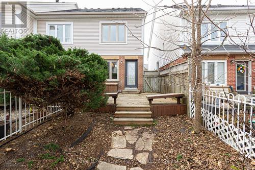 2185 Oakpoint Road, Oakville, ON - Outdoor