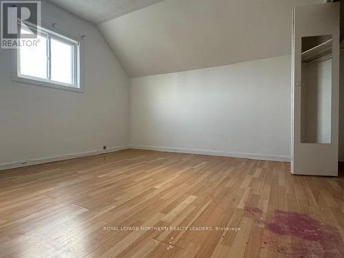 300 Elm Street S, Timmins, ON - Indoor Photo Showing Other Room