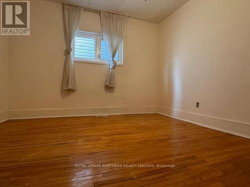 300 Elm Street S, Timmins, ON - Indoor Photo Showing Other Room