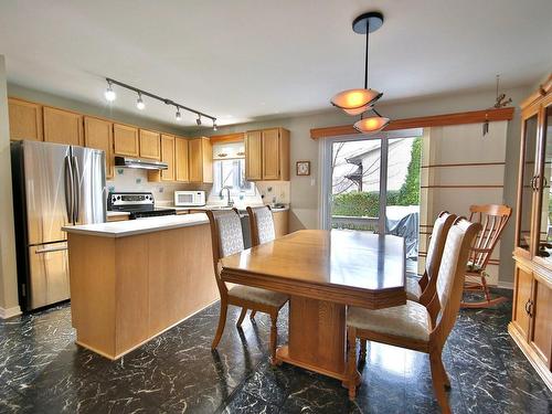 Kitchen - 3520 Rue Loiselle, Longueuil (Saint-Hubert), QC - Indoor Photo Showing Kitchen