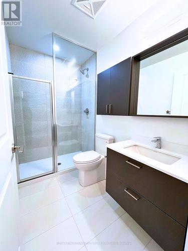 A-2210 - 30 Upper Mall Way, Vaughan, ON - Indoor Photo Showing Bathroom