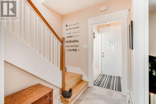 541 Smerdon Street, Prescott And Russell, ON - Indoor Photo Showing Other Room