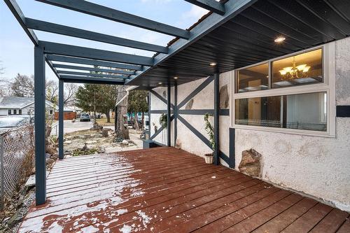 10 Rowe Street, Winnipeg, MB - Outdoor With Deck Patio Veranda With Exterior