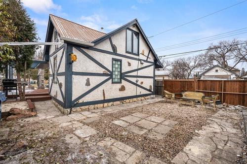 10 Rowe Street, Winnipeg, MB - Outdoor