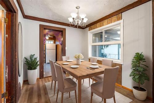 10 Rowe Street, Winnipeg, MB - Indoor Photo Showing Dining Room