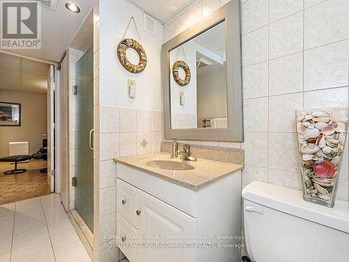 38 Vanguard Drive, Toronto, ON - Indoor Photo Showing Bathroom